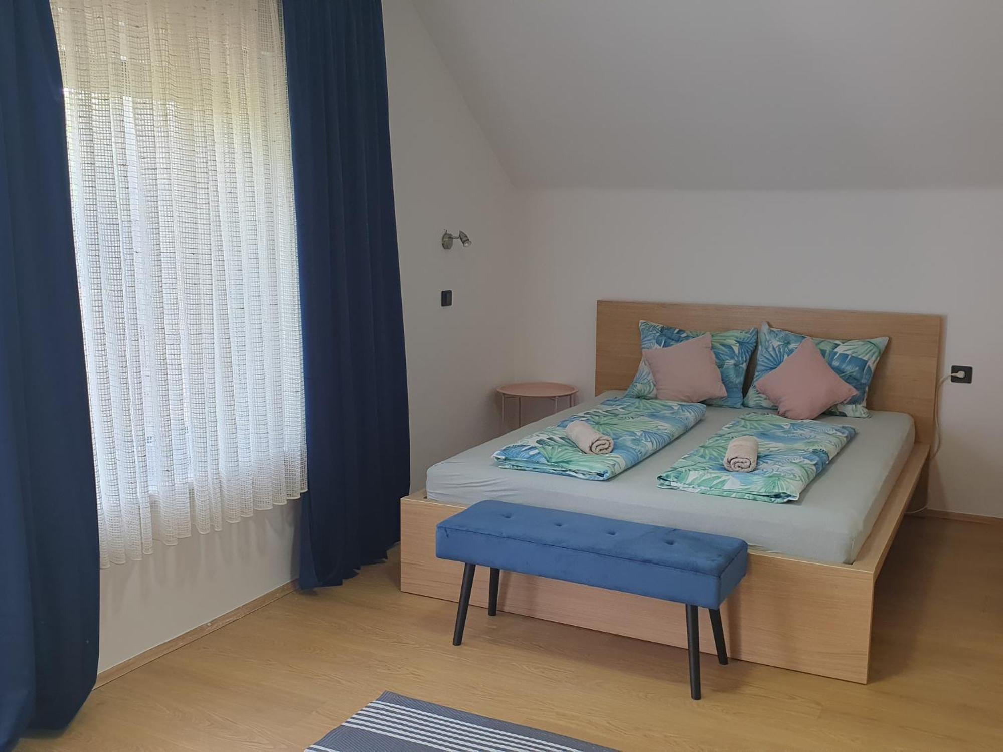 Sophie Apartment With Balcony Balatonbereny Exterior photo